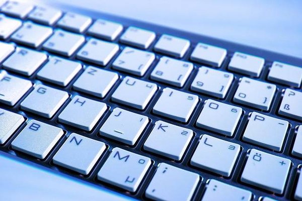 Comment choisir le bon clavier pour une utilisation confortable et efficace